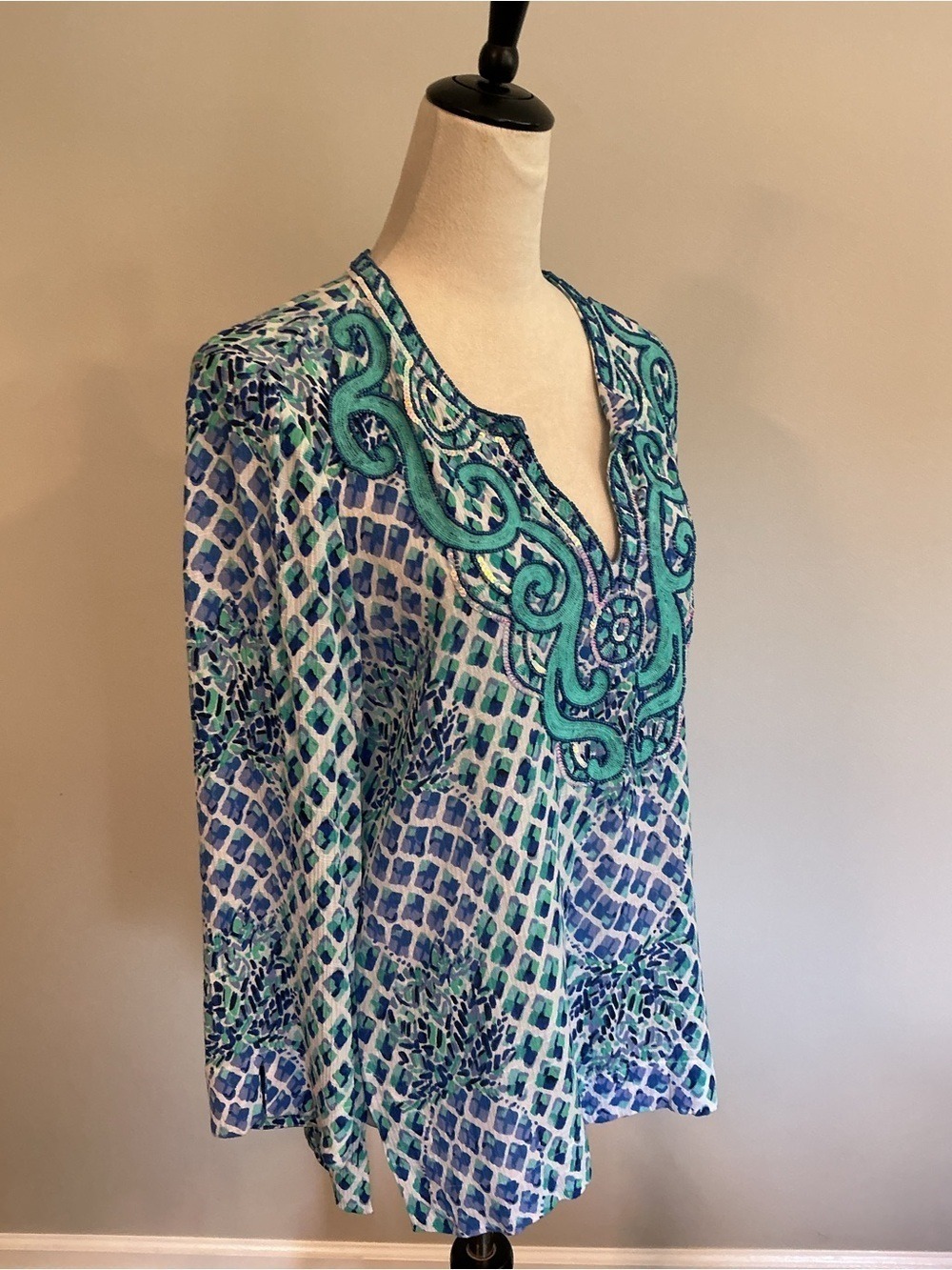 Lilly Pulitzer Amelia Island Embroidered Tunic - Picture 10 of 15